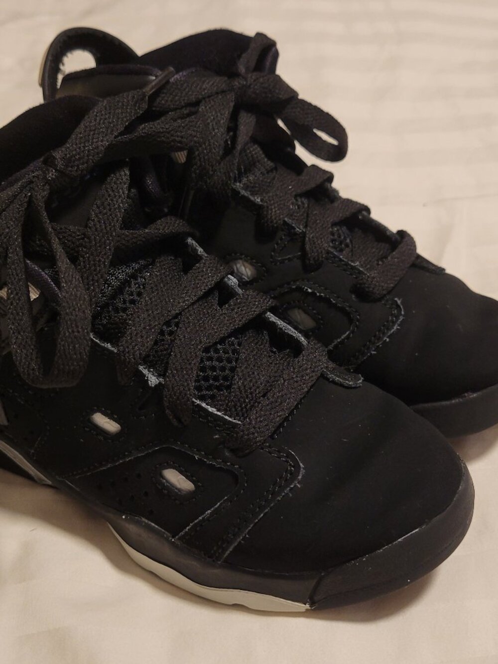 Air Jordan Retro 6 (PS) Black Metallic Silver Boys 13C DM1160-001